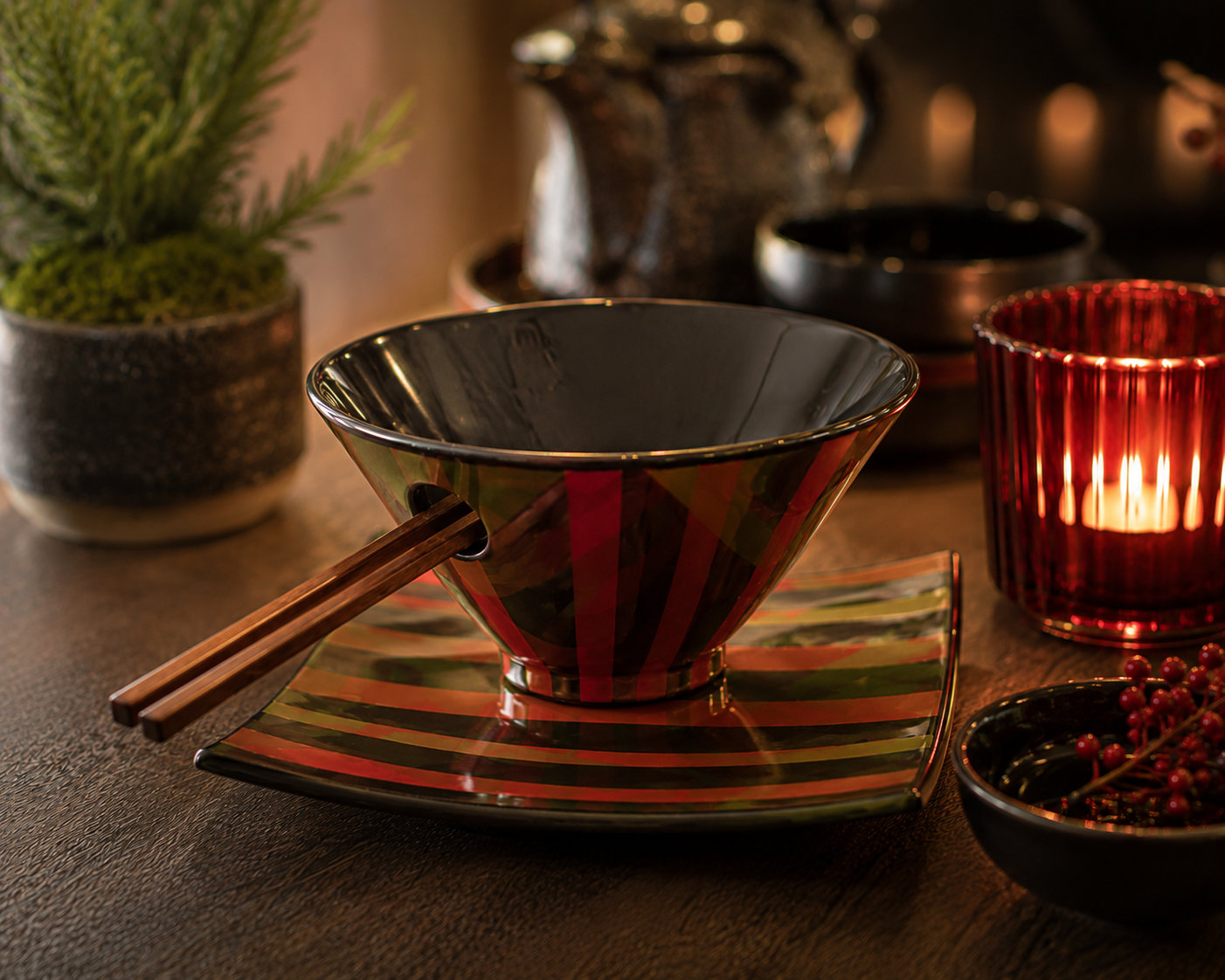 Hand-painted Brown and Red Lacquer Bowl with Square Plate - Striped Design