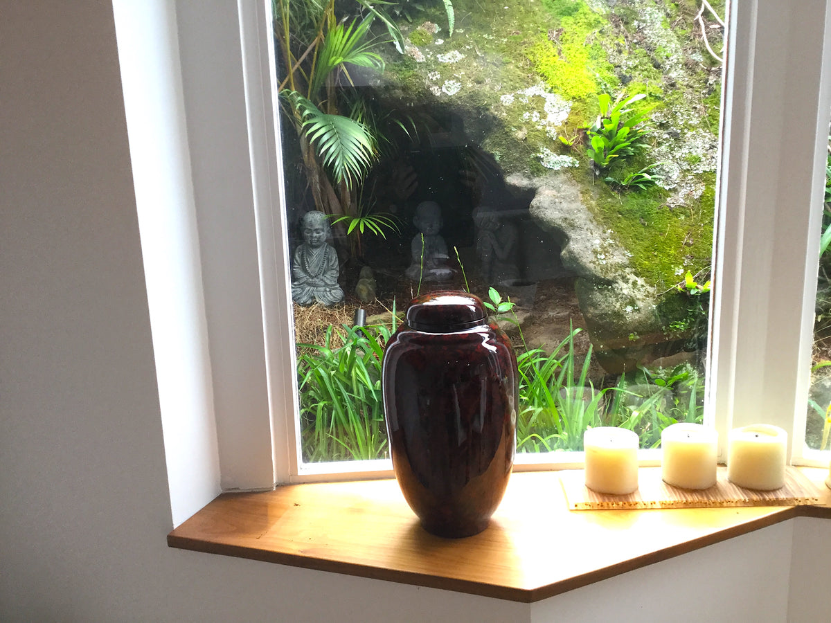 Red and Black Painted Lacquerware Ginger Jar