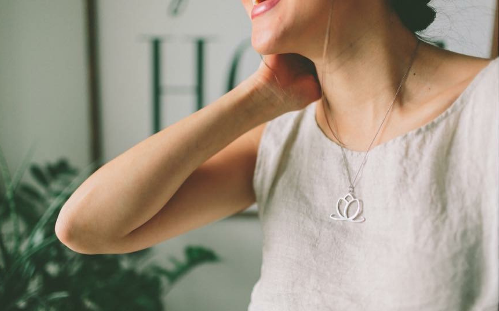 Senhoa Charmed Lotus Flower Sterling Silver Pendant-Senhoa-Temples and Markets